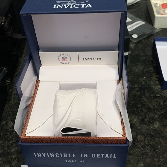 Presentation Watch Box - Picture 3 of 3